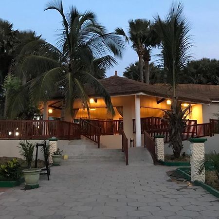 Holiday Beach Club Kololi Exterior photo